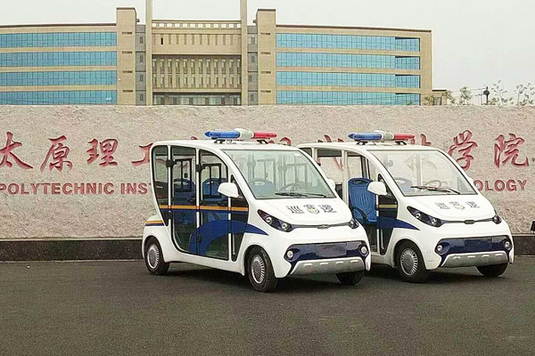 封闭电动巡逻车
