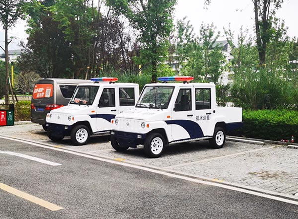 重庆大渡口区某排水单位交车现场.jpg